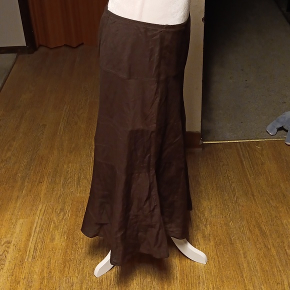 NECESSARY BROWN LONG SKIRT - Picture 4 of 4